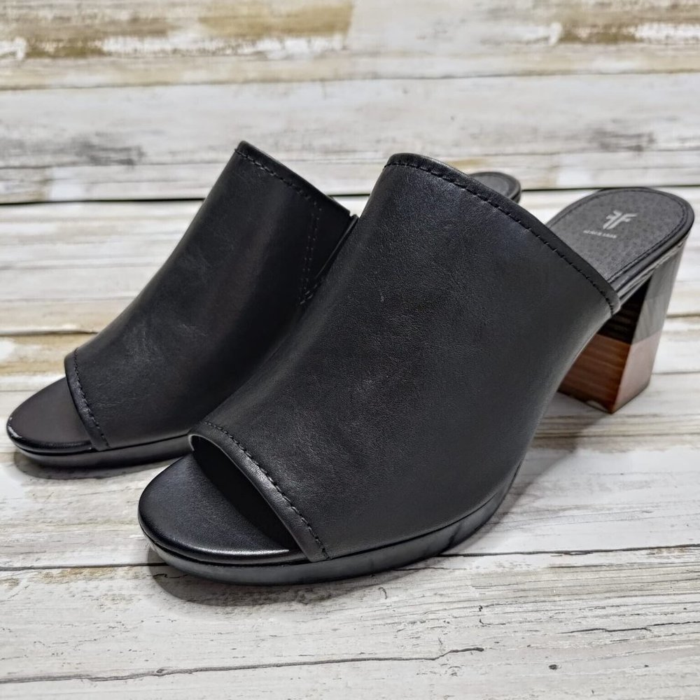 Frye Woman’s Blake Chevron Open Toe Leather Mules 78244 Black Size 11